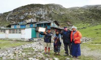 Makalu Base Camp Trekking