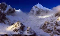 Ganesh Himal II Climbing