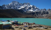 Phari Lapcha Peak climbing