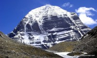 Kailash and Manasarover Lake Tour Via Lhasa