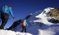 Lobuche East Peak Climbing