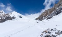 Saribung Peak Climbing