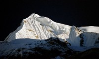 Singu Chuli (Fluted Peak) Climbing