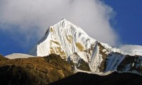 Singu Chuli (Fluted Peak) Climbing