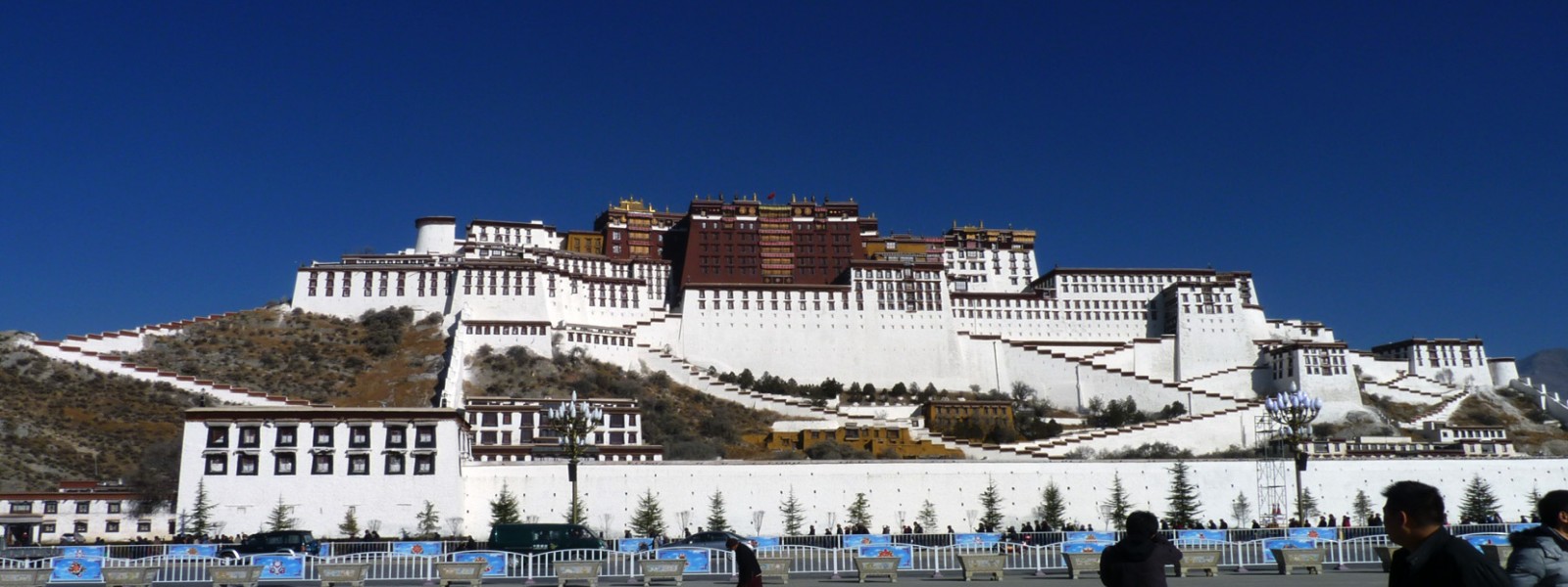 Lhasa city tour with Nyainqentanglha Peak