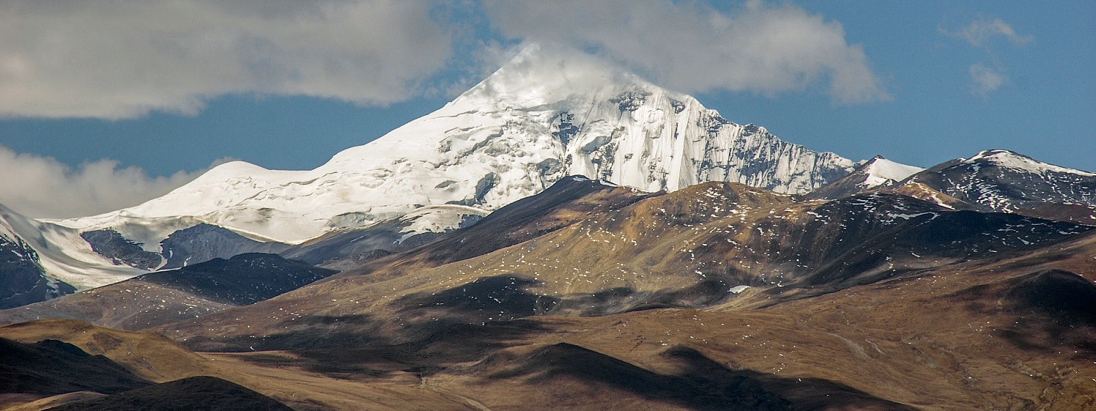 Mount Noijin Kangsang Peak Expedition