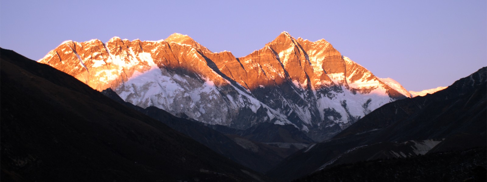 Everest Trail Trekking with Chitwan Jungle Safari