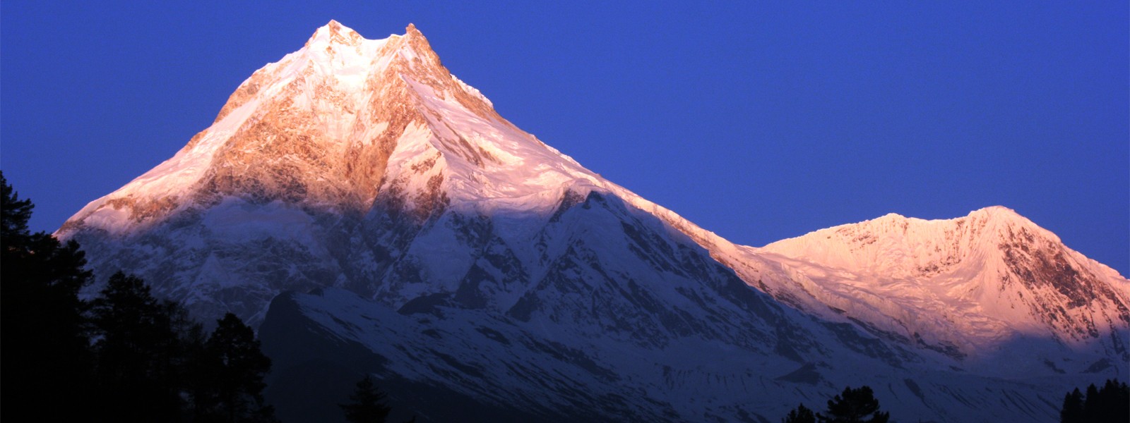 Manaslu and the Annapurnas Trekking