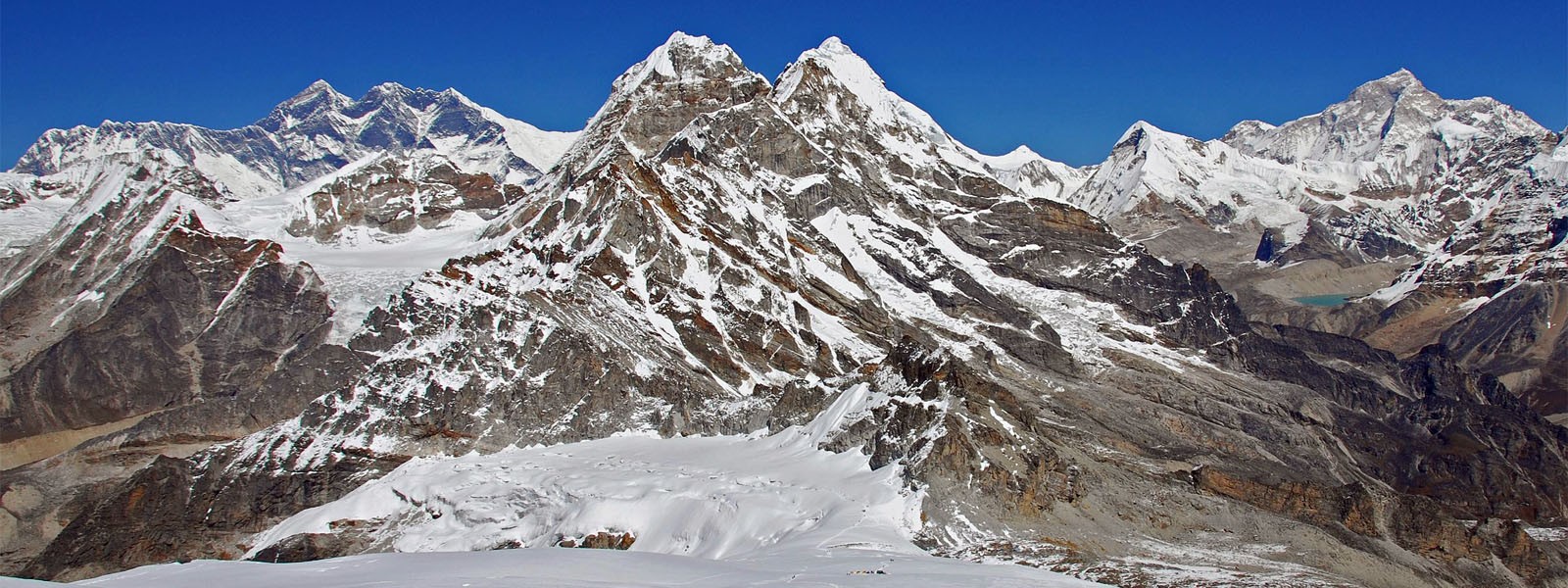 Mera Peak Climbing with Sherpani Col Pass to Makalu Base Camp Trekking