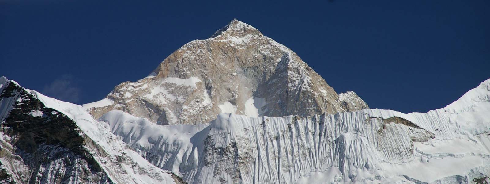 Makalu Base Camp, Salpa Pass and Lukla Trekking