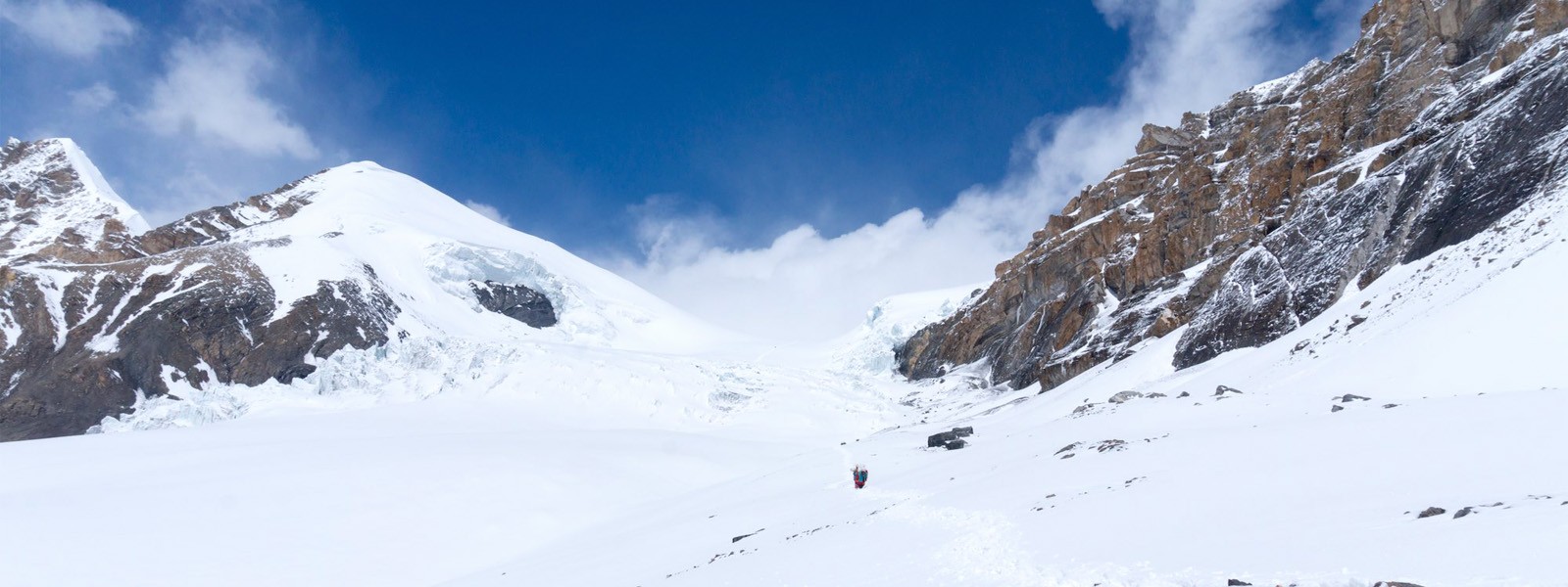 Saribung Peak Climbing