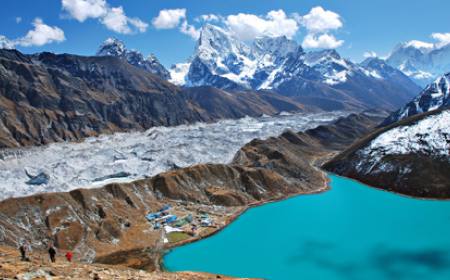 Gokyo Lake Trail Trek