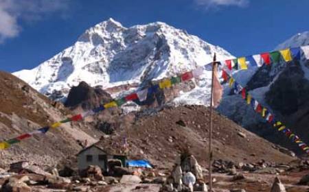 Makalu Base Camp and Shipton Pass Trekking