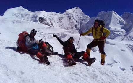 Mt. Himlung Expedition