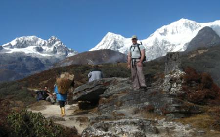 Uttarey Singalila Trekking